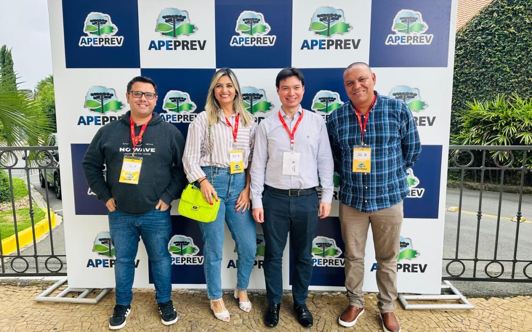 Servidores do IPREMAR participam no evento realizado pela APEPREV “RPPS O que fazer 2024”.